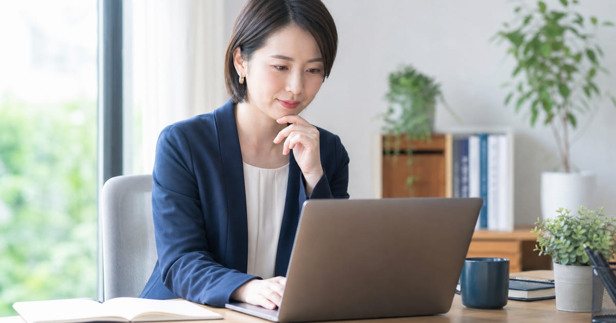 「コンテンツリライトで古い記事の順位を戻す方法」のイメージ画像(AI生成)